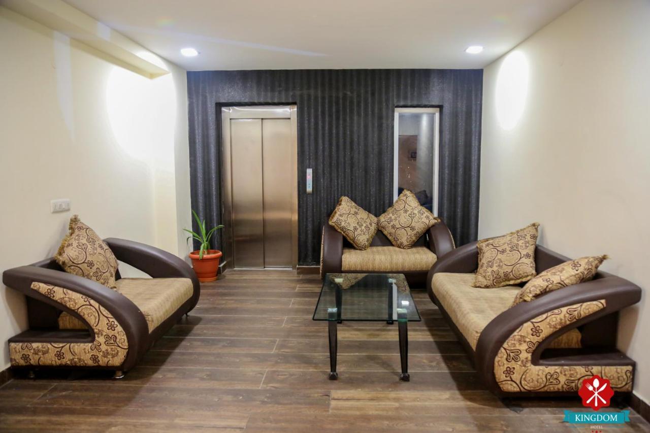 Kingdom Hotel Moga Экстерьер фото